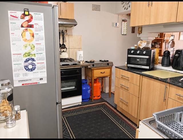 3 BEDROOM FREEHOLD FOR SALE IN ELSPARK